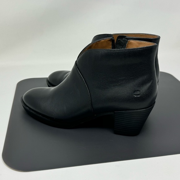 Shoes for Crews Delilah Size Women 6 Black Ankle Boots Heel Bootie non-slip - Picture 5 of 11